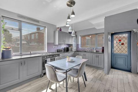 3 bedroom semi-detached house for sale, Sledmere Road, Doncaster DN5