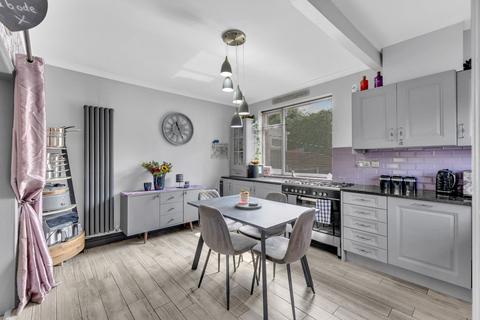 3 bedroom semi-detached house for sale, Sledmere Road, Doncaster DN5