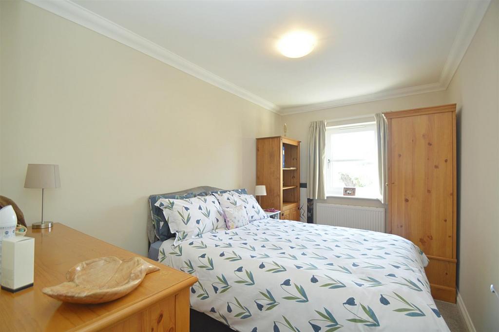 Resized Bed2a.jpg