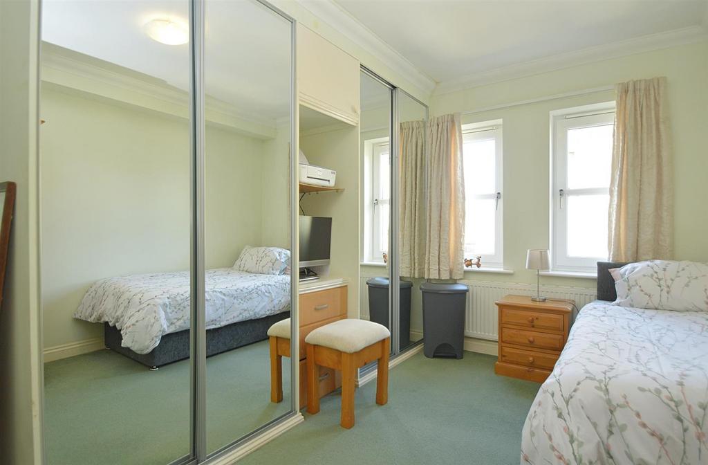 Resized Bed1b.jpg