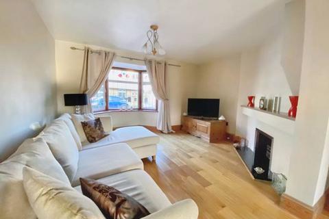 3 bedroom terraced house for sale, Crouch Street, Basildon SS15