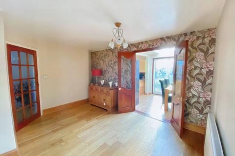 3 bedroom terraced house for sale, Crouch Street, Basildon SS15