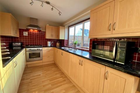 3 bedroom terraced house for sale, Crouch Street, Basildon SS15