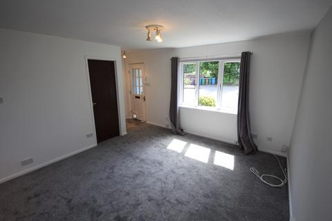 2 bedroom semi-detached house to rent, Millhouse Drive, Kelvindale
