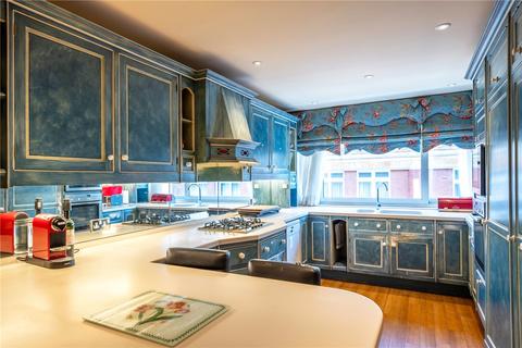 undefined, St. James's Place, London, SW1A