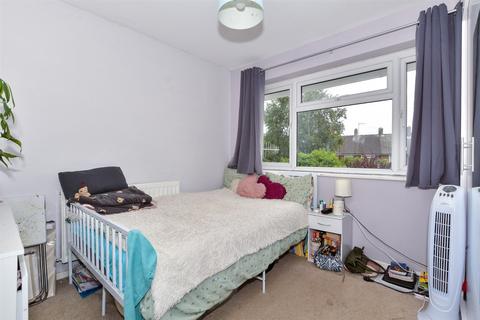 3 Elgar Close, Tonbridge, TN10 4EA