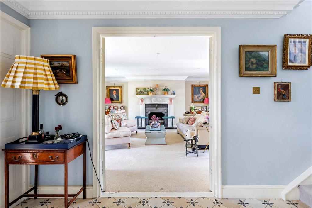 Hallway/Sitting Room