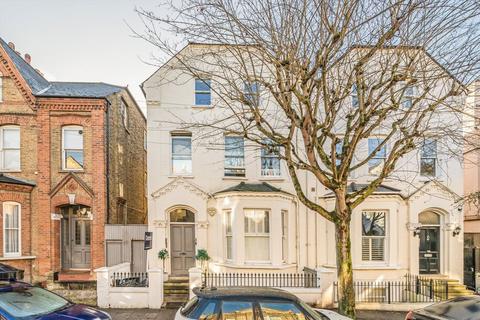 2 bedroom flat for sale - Werter Road, London SW15