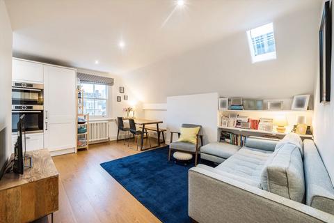 2 bedroom flat for sale, Werter Road, London SW15