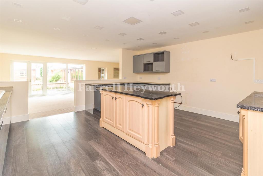 Kitchen image 3