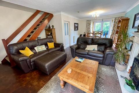6 Foxbury Close, Luton, LU2 7BQ