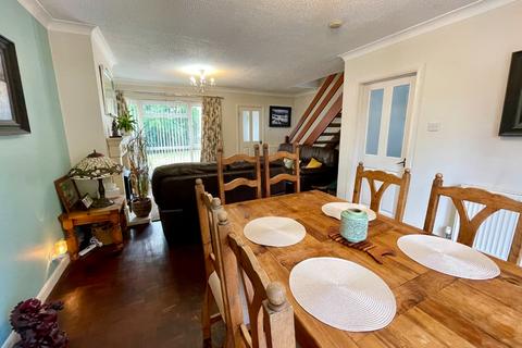6 Foxbury Close, Luton, LU2 7BQ
