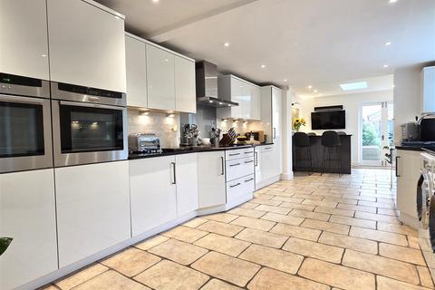 4 bedroom semi-detached house for sale, Church Road, Lytham
