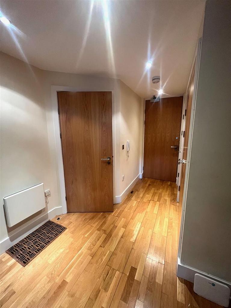 Hallway.jpg