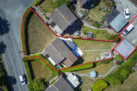 4 bedroom detached house for sale, Stockwith Road, Walkeringham, Doncaster, South Yorkshire, DN10