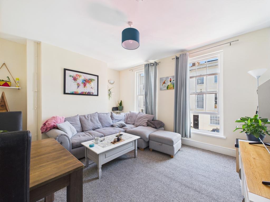 Cam03062 g0 pr0176 still002