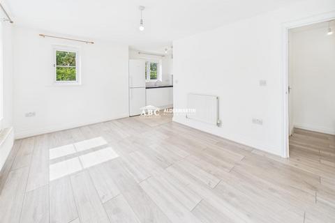 undefined, Gateshead Road, Borehamwood