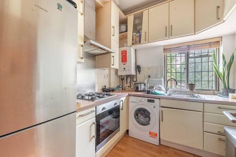 3 bedroom flat for sale, Frithwood Avenue, Northwood, HA6
