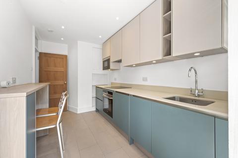 7 Durham Close, London, SW20 0QJ