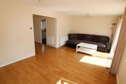 3 bedroom end of terrace house to rent, Duckworth Grove, Padgate, WA2