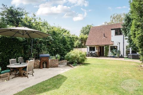undefined, Canada Road, Cobham, Surrey, KT11