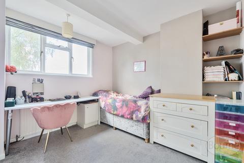 48 Canada Road, Cobham, KT11 2BA