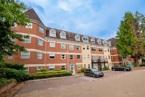 Elmhurst Court, Camberley GU15