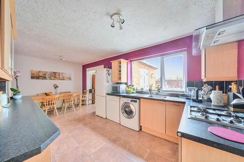 28 Beech Road, Tiverton, EX16 6HW