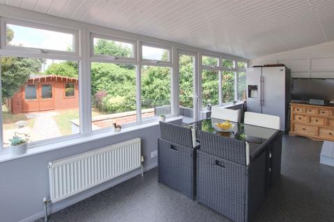 1 Lorne Gardens, Croydon, CR0 7RZ