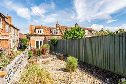 2 bedroom cottage for sale, Lower Common, East Runton