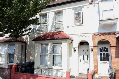 3 bedroom terraced house for sale, Pemdevon Road, Croydon CR0