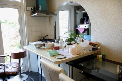 3 bedroom terraced house for sale, Pemdevon Road, Croydon CR0