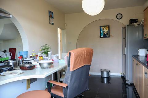 3 bedroom terraced house for sale, Pemdevon Road, Croydon CR0