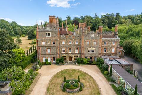 3 bedroom apartment for sale, Albury Park Mansion, Surrey GU5