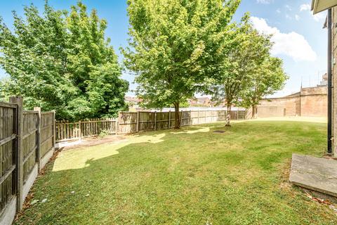 29 Abbey Mews, Dunstable, LU6 3PJ