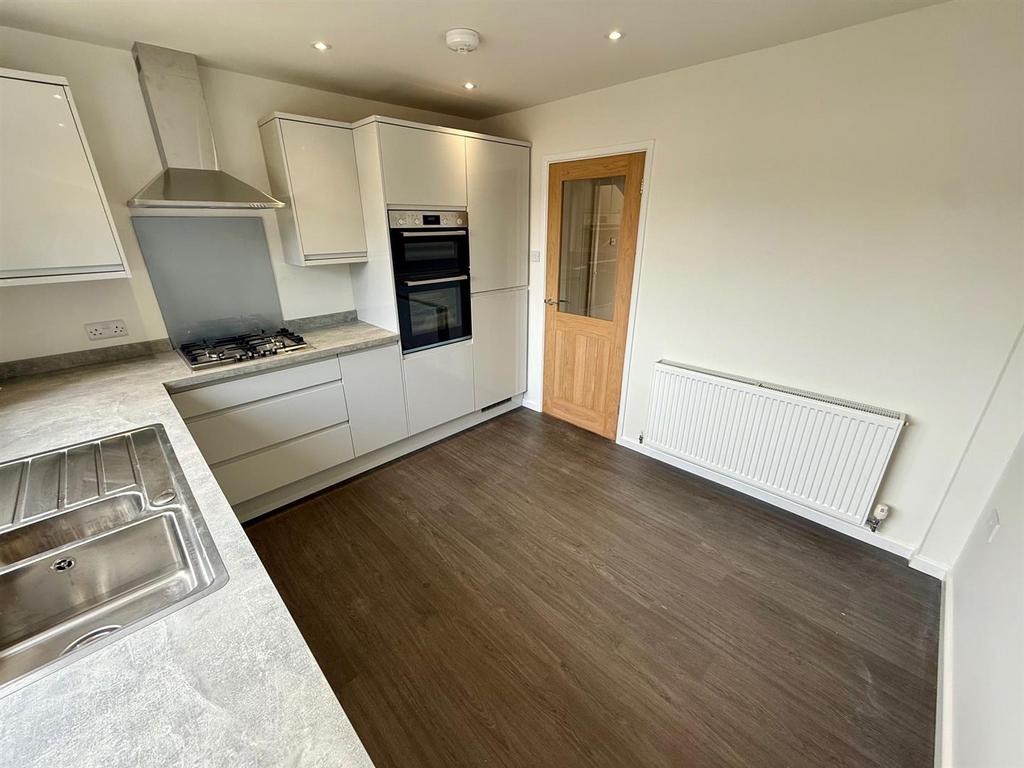WC15 Kitchen2.jpg