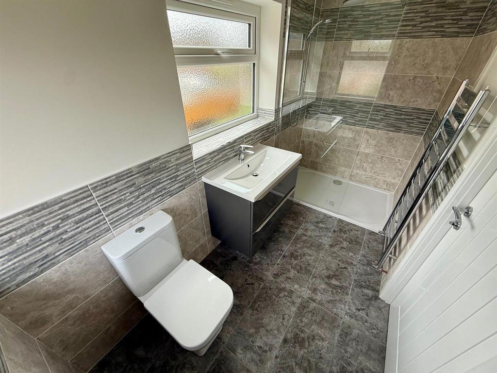 WC15 Shower.jpg
