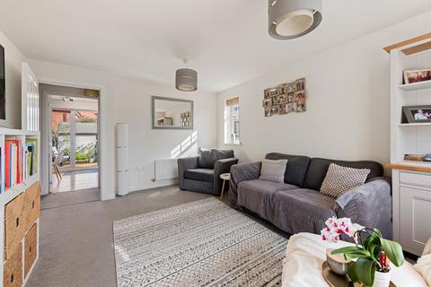 9 Arundel Drive, Grantham, NG31 8WN