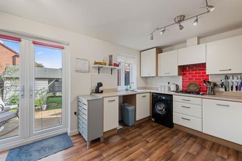 9 Arundel Drive, Grantham, NG31 8WN