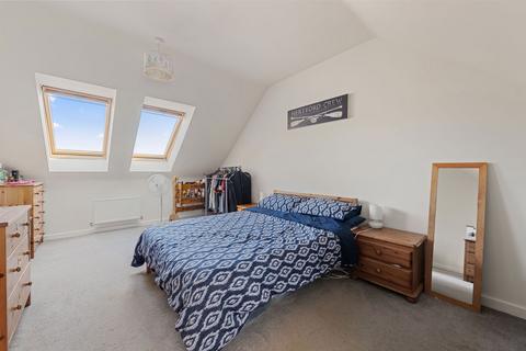 9 Arundel Drive, Grantham, NG31 8WN
