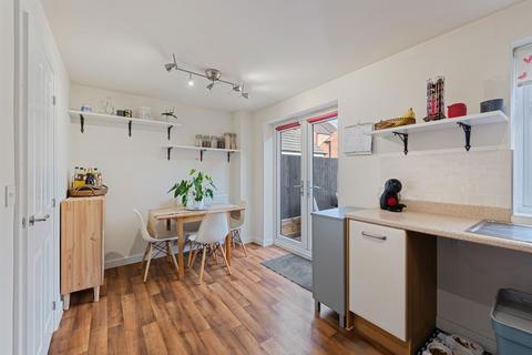 9 Arundel Drive, Grantham, NG31 8WN