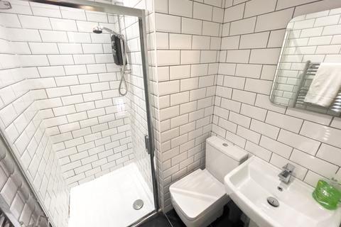 undefined, Romer Road, L6 6DJ,