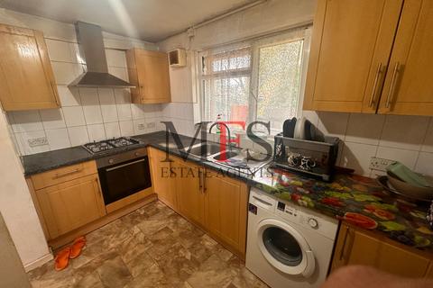 60 Wallis Road, Southall, UB1 3LA
