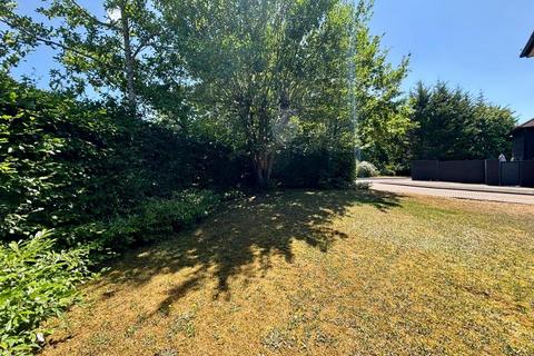 2 Annettes Croft, Church Crookham, Fleet, GU52 0XN