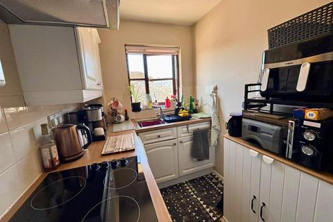 2 Annettes Croft, Church Crookham, Fleet, GU52 0XN