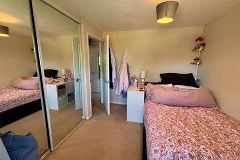2 Annettes Croft, Church Crookham, Fleet, GU52 0XN