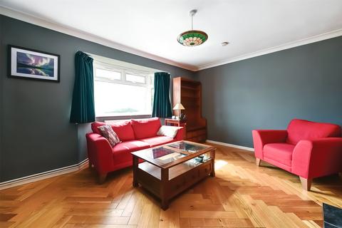 undefined, Weir Road, Hook RG27