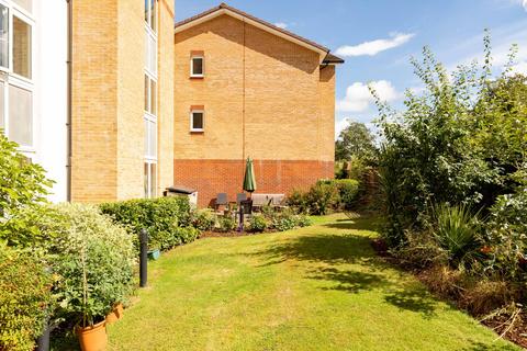 1 bedroom flat for sale, Millfield Court, Crawley RH11