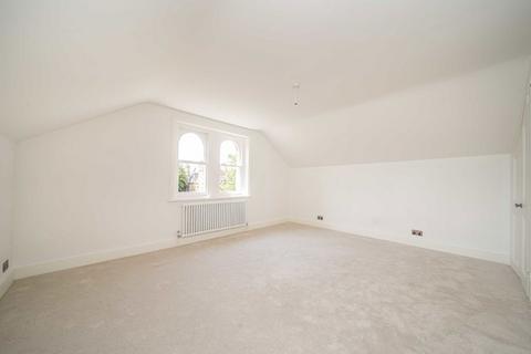 2 bedroom flat for sale, Riverdale Road, East Twickenham TW1