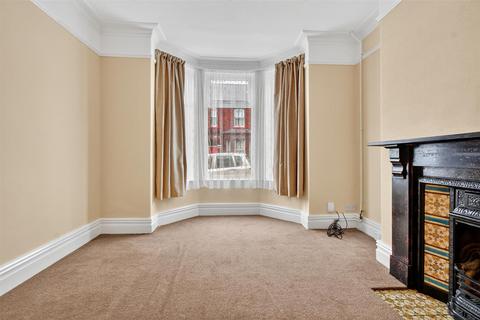 2 bedroom terraced house for sale, Lindley Street, York